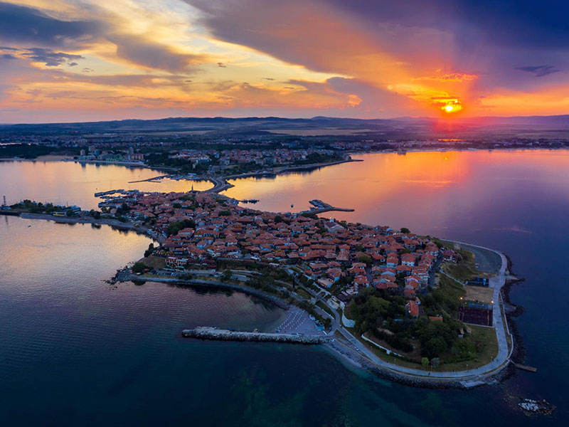 ريفييرا البحر الأسود – نيسبار 