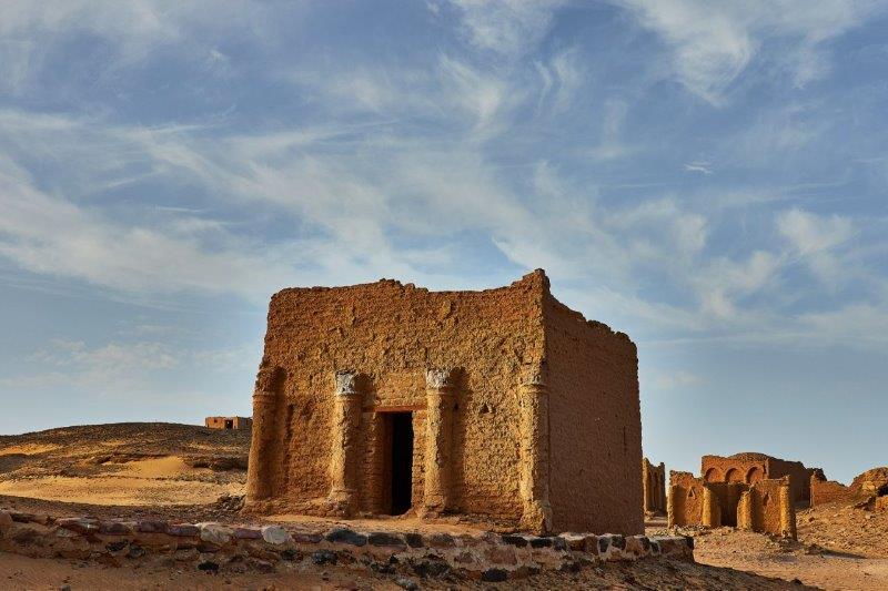 Sahara Desert & Egyptian Oasis ( Dakhla, Kharga, Farafra & White Desert)